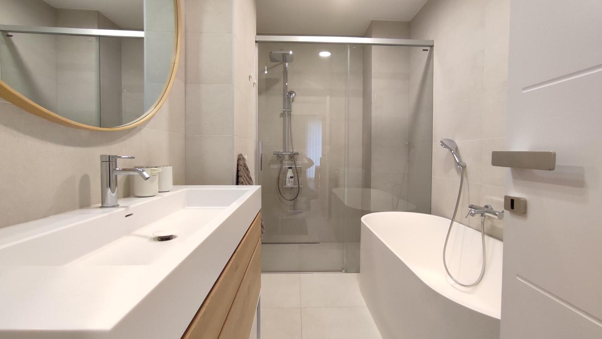 Bratislava Oldtown Apartment 130M2 ,60M2 Terrace And 2 Bathrooms Luaran gambar