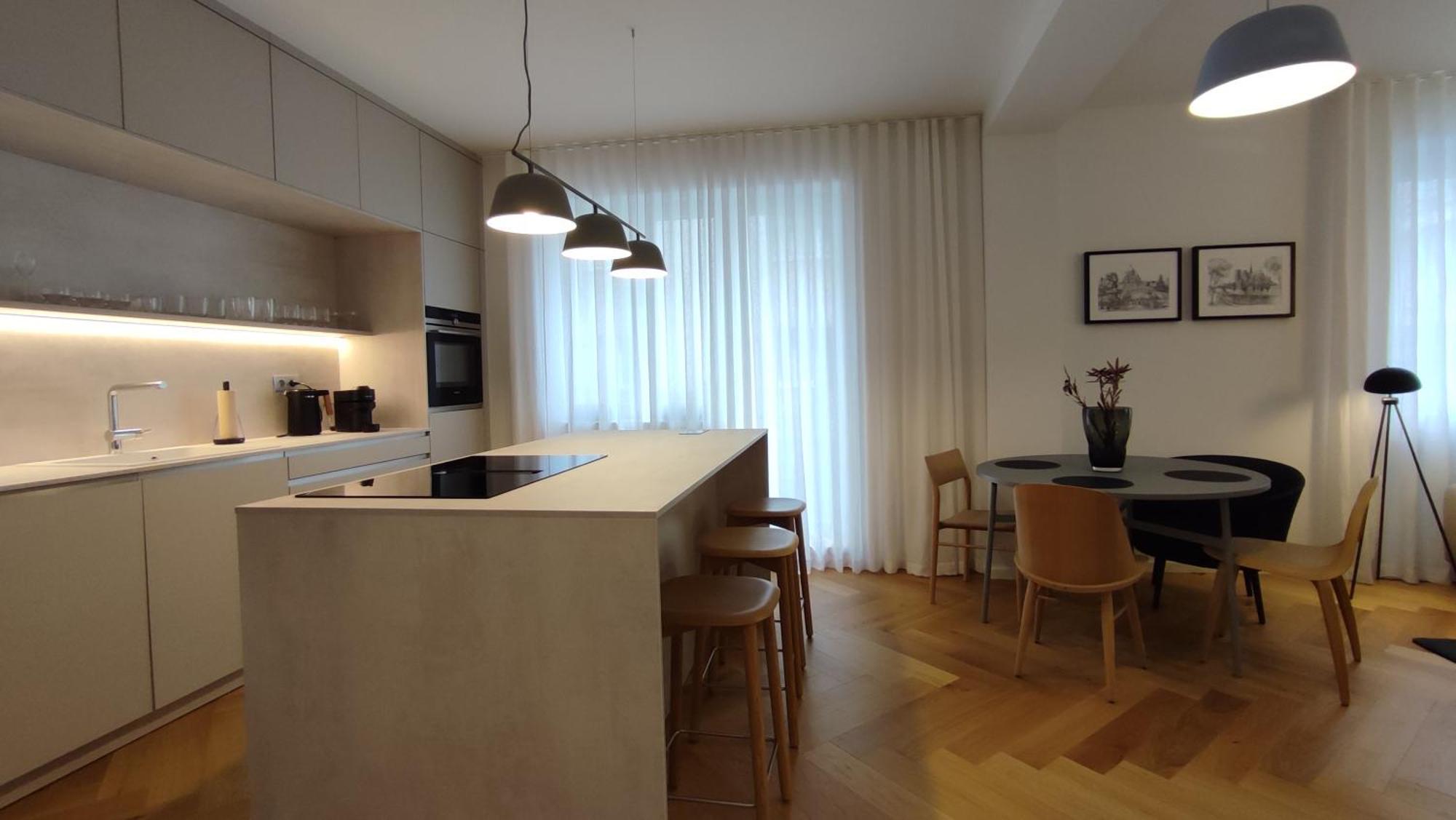 Bratislava Oldtown Apartment 130M2 ,60M2 Terrace And 2 Bathrooms Luaran gambar